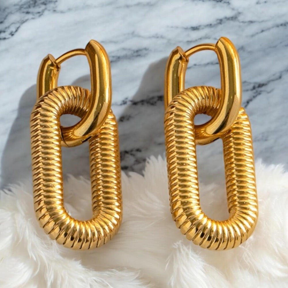 Aretes Julieta dorados